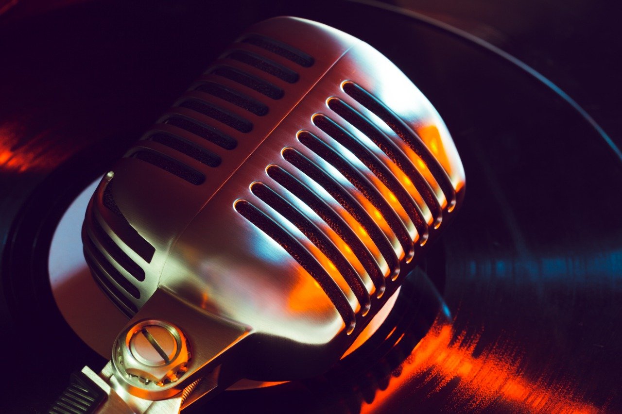 Read more about the article Top Song Playlist